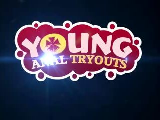 Bata pagtatalik na pambutas ng puwit tryouts - aso posisyon bilang hindi kapani-paniwala.